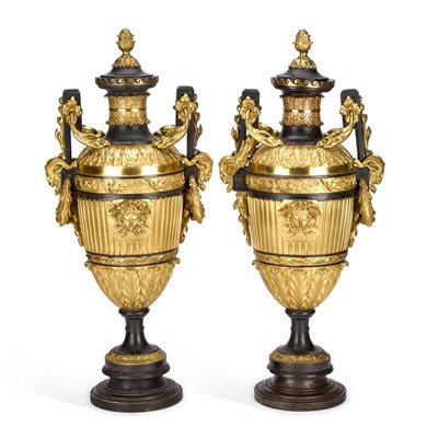 Lot 943 - A LARGE AND IMPRESSIVE PAIR OF FRENCH BRONZE URNS AND COVERS