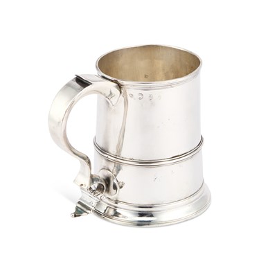 Lot 337 - A GEORGE II PROVINCIAL SILVER MUG