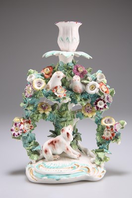 Lot 83 - A DERBY PORCELAIN CANDLESTICK GROUP, CIRCA 1765