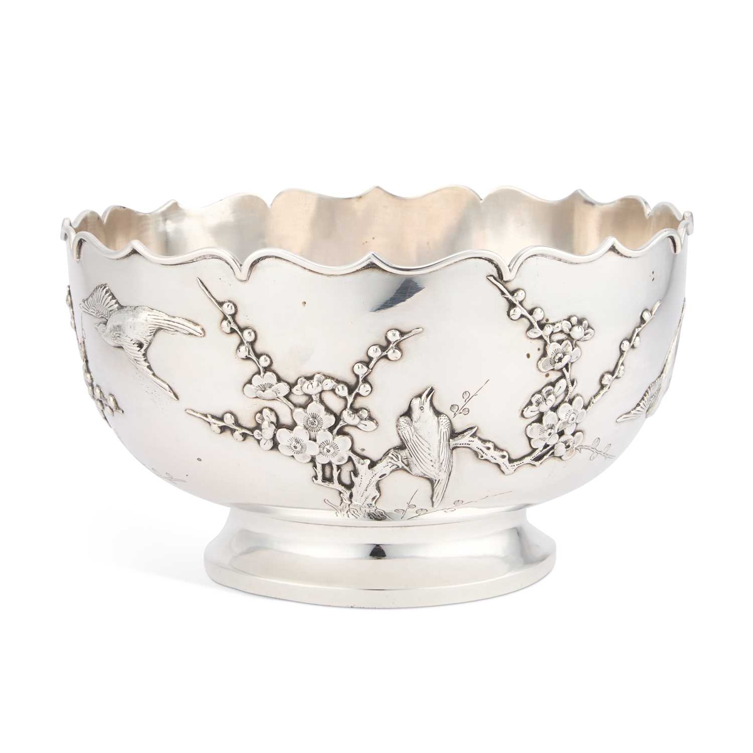 Lot 254 - A LARGE CHINESE SILVER BOWL