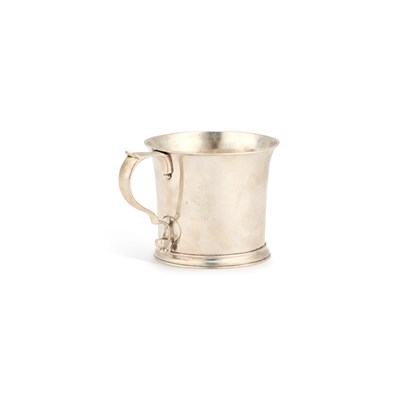 Lot 550 - A GEORGE II SILVER MUG