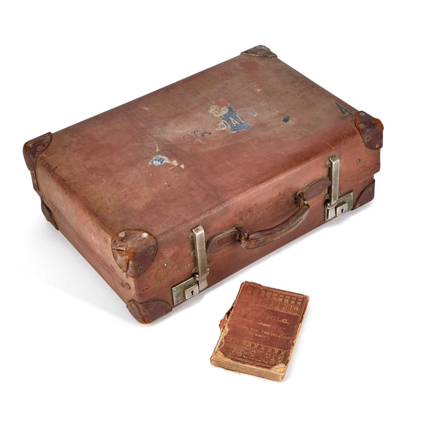 Lot 877 - CARTER (HOWARD), A 'REVELATION' LEATHER SUITCASE, EARLY 20TH CENTURY