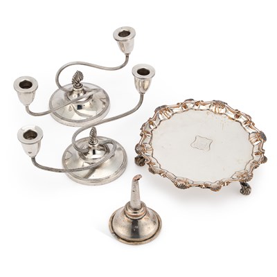 Lot 241 - A GROUP OF SILVER-PLATED ITEMS