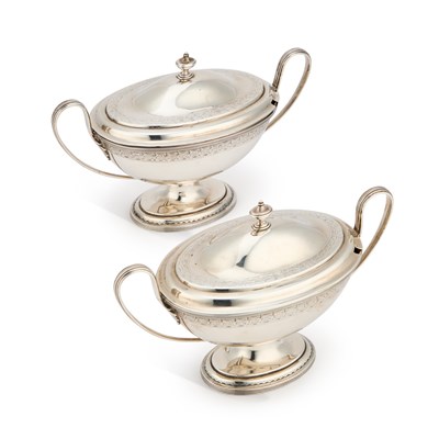 Lot 525 - A PAIR OF GEORGE III SILVER SAUCE TUREENS AND COVERS