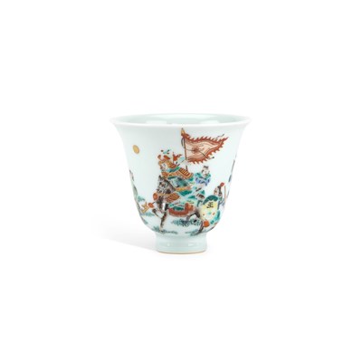 Lot 136 - A CHINESE ENAMEL DECORATED PORCELAIN WINE CUP