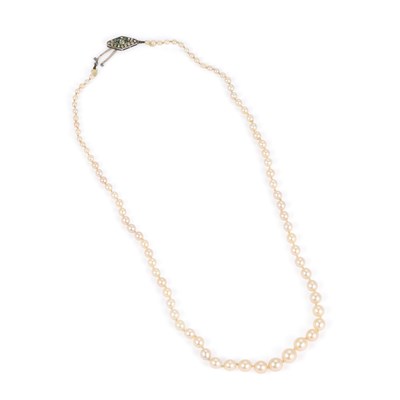 Lot 726 - A CULTURED PEARL NECKLACE