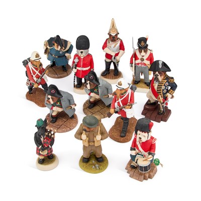 Lot 24 - A GROUP OF TWELVE DOGGIN PEOPLE MILITARY FIGURES