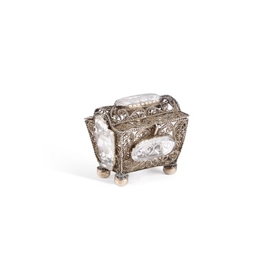 Lot 295 - A SILVER FILIGREE AND ROCK CRYSTAL JEWEL BOX