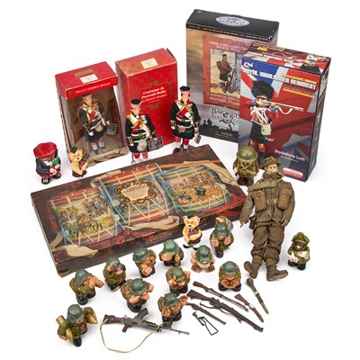 Lot 16 - A GROUP OF MILITARY TOYS