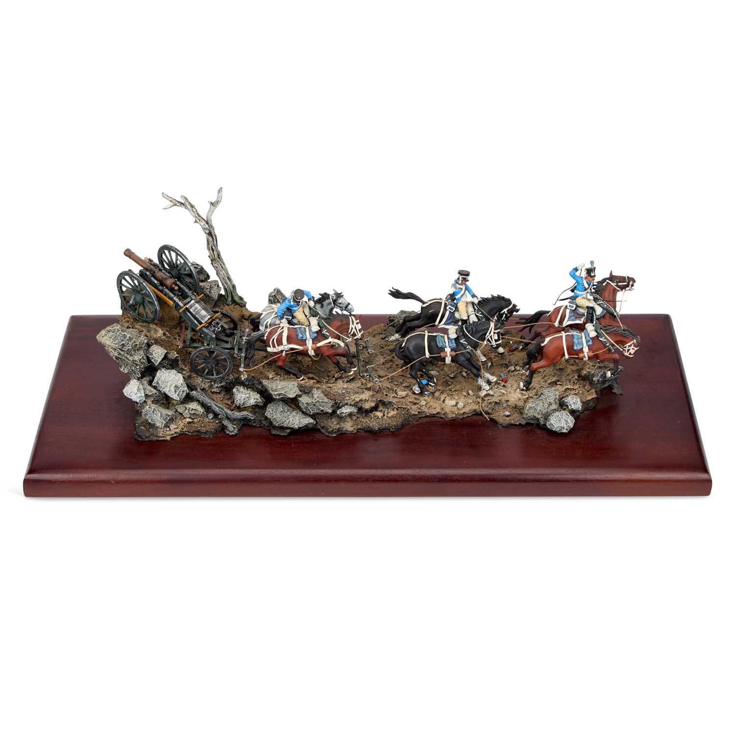 Large Model Military Lot 26 - A LARGE MILITARY MODEL OF MOUNTED SOLDIERS