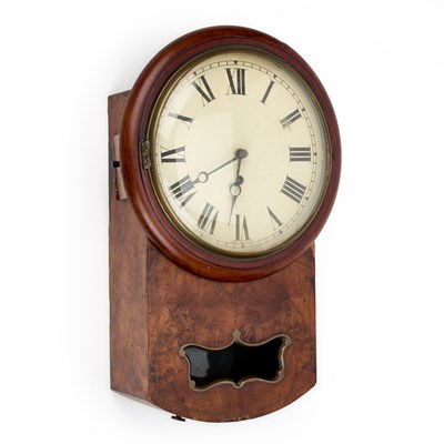 Lot 991 - A 19TH CENTURY WALNUT SINGLE-FUSEE WALL CLOCK