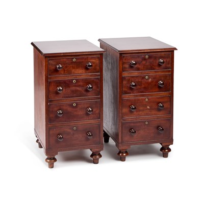 Lot 1059 - A PAIR OF 19TH CENTURY MAHOGANY CHESTS OF DRAWERS