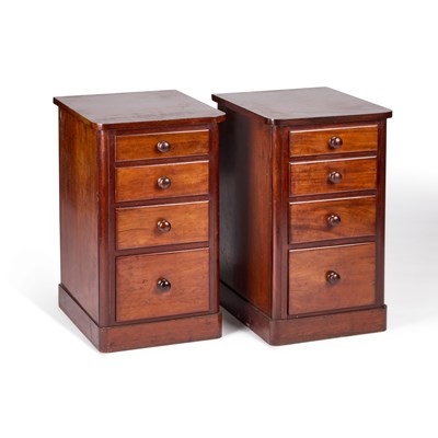 Lot 1017 - A PAIR OF VICTORIAN MAHOGANY CHESTS OF DRAWERS