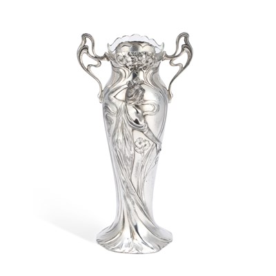 Lot 204 - WMF (WÜRTTEMBERGISCHE METALLWARENFABRIK), A LARGE ART NOUVEAU SILVERED METAL TWO-HANDLED VASE