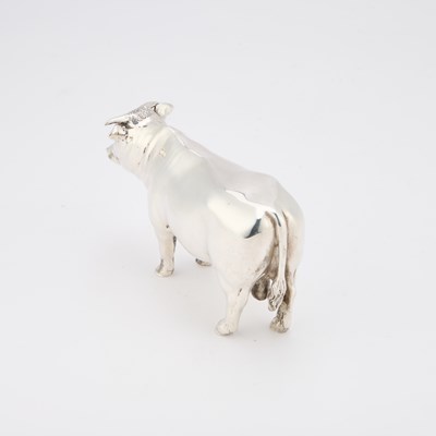 Lot 357 - AN ELIZABETH II CAST SILVER MODEL OF A PRIZE BULL