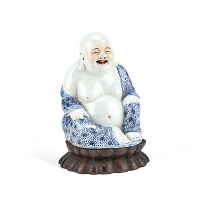 Lot 174 - A CHINESE BLUE AND WHITE PORCELAIN FIGURE OF A BUDDHA