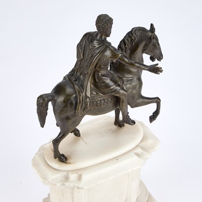 Lot 932 - A 19TH CENTURY ITALIAN SCHOOL BRONZE OF MARCUS AURELIUS