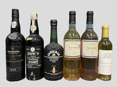 Lot 206 - FIVE BOTTLES INCLUDING 1 HALF BOTTLE MIXED LOT SAUTERNES AND PORT TO INCLUDE DOW’S LBV 1962