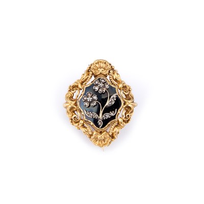 Lot 342 - A WILLIAM IV LOVER'S EYE PORTRAIT MINIATURE GOLD, ENAMEL AND DIAMOND MOURNING BROOCH