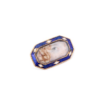 Lot 341 - A GEORGIAN LOVER'S EYE PORTRAIT MINIATURE ENAMEL BROOCH