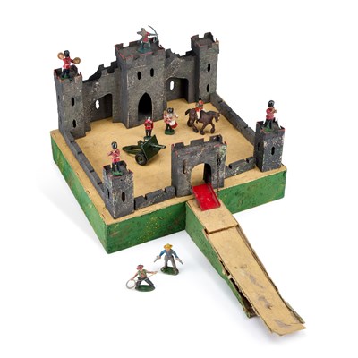 Lot 8 - A VINTAGE TOY FORT AND MODEL SOLDIERS