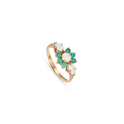 Lot A 9 CARAT GOLD OPAL AND CHRYSOPRASE CLUSTER RING