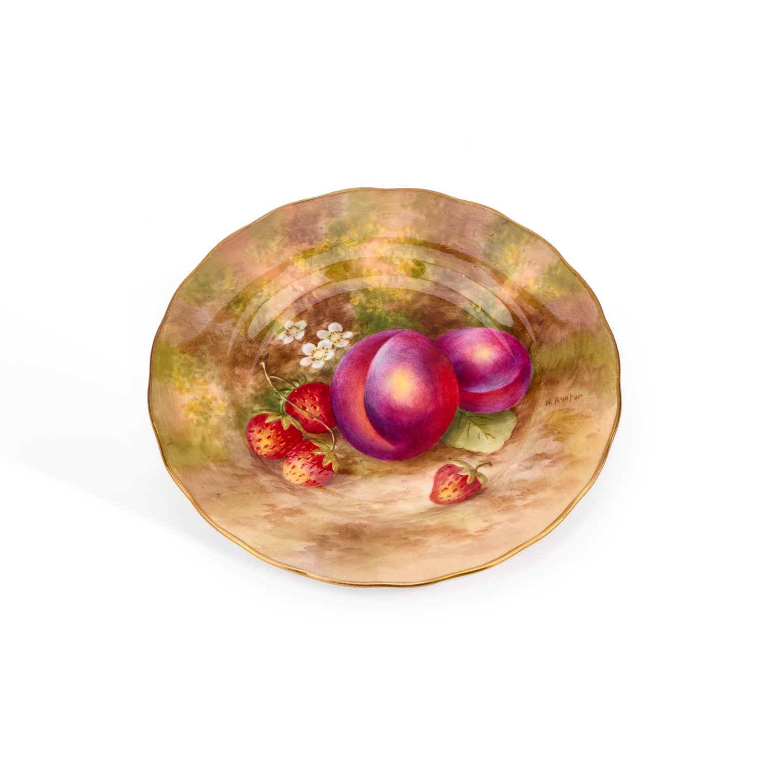 Lot 147 - A ROYAL WORCESTER FRUIT PAINTED PLATE