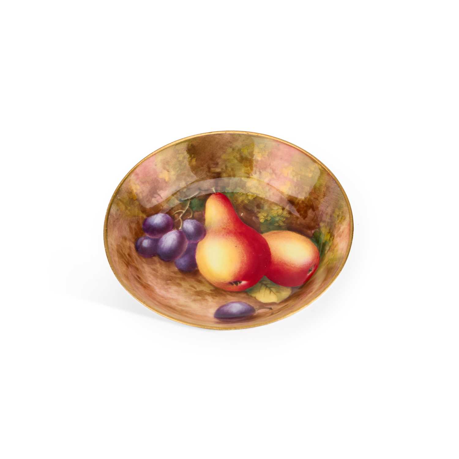 Lot 160 - A SMALL ROYAL WORCESTER FRUIT PAINTED DISH