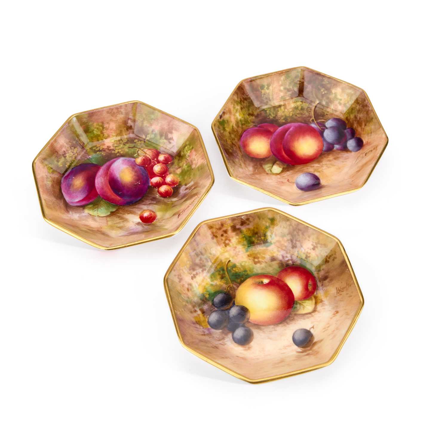 Lot 151 - THREE ROYAL WORCESTER FRUIT PAINTED DISHES