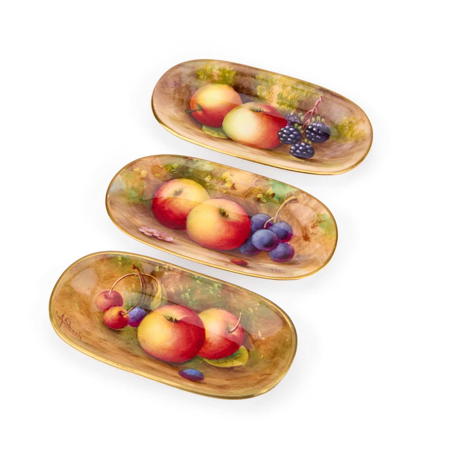 Lot 143 - THREE ROYAL WORCESTER FRUIT PAINTED DISHES
