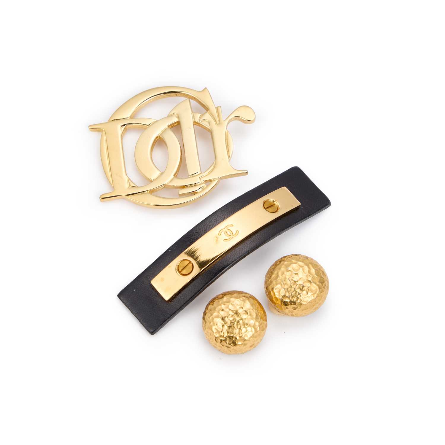 Lot 834 - A GROUP OF CHRISTIAN DIOR AND CHANEL JEWELLERY