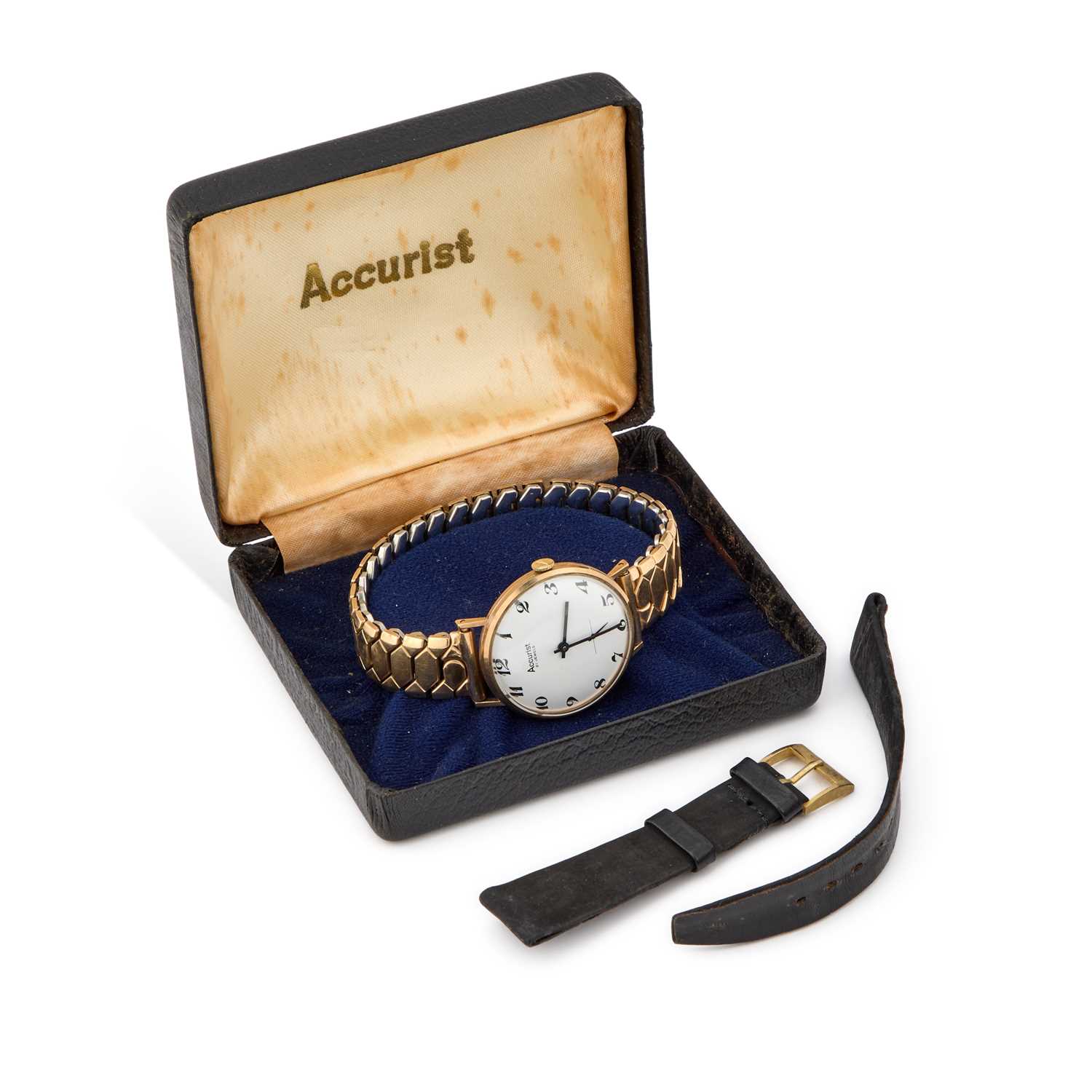 Lot 800 - A GENTS 9CT GOLD ACCURIST WATCH