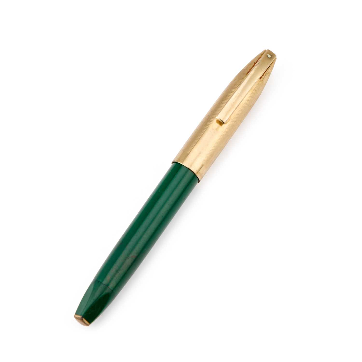 Lot 303 - A SHEAFFER PFM (PEN FOR MEN) FOUNTAIN PEN