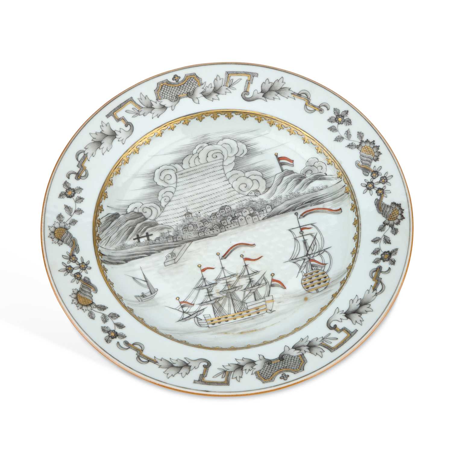 Lot 201 - A CHINESE GRISAILLE-DECORATED PORCELAIN PLATE