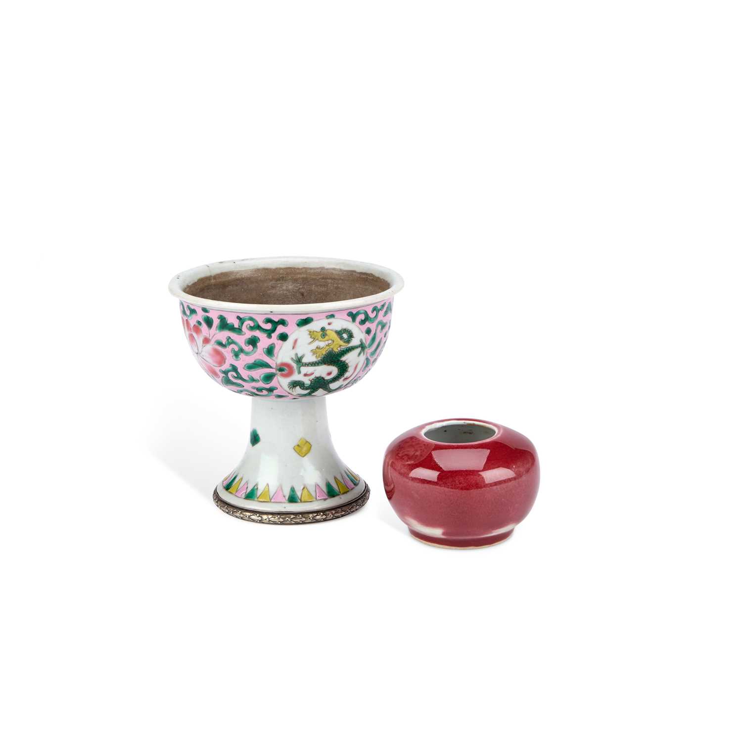 Lot 231 - A CHINESE PORCELAIN BRUSH WASHER AND A CHINESE PORCELAIN CUP