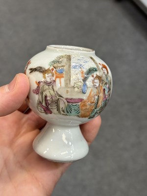 Lot 212 - TWO CHINESE PORCELAIN SNUFF BOTTLES AND A SMALL CHINESE PORCELAIN VASE