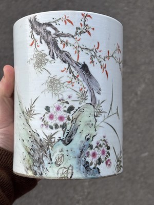 Lot 182 - A CHINESE FAMILLE ROSE PORCELAIN BRUSH POT