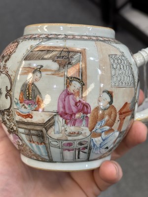 Lot 214 - AN 18TH CENTURY CHINESE PORCELAIN TEAPOT
