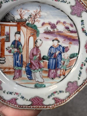 Lot 227 - A PAIR OF 18TH CENTURY CHINESE FAMILLE ROSE PORCELAIN PLATES