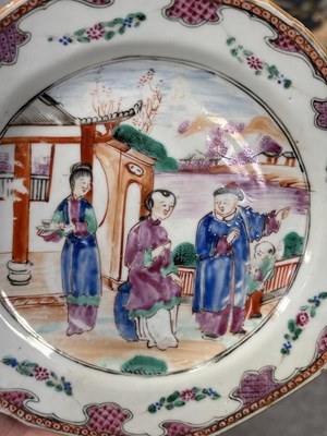 Lot 227 - A PAIR OF 18TH CENTURY CHINESE FAMILLE ROSE PORCELAIN PLATES