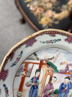 Lot 227 - A PAIR OF 18TH CENTURY CHINESE FAMILLE ROSE PORCELAIN PLATES