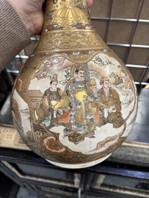 Lot 210 - A LARGE JAPANESE SATSUMA VASE