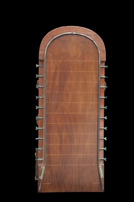 Lot 422 - AN EDWARDIAN INLAID MAHOGANY SHOVE HA'PENNY BOARD