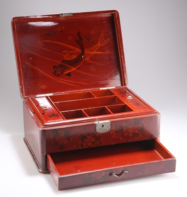 Lot 672 - A JAPANESE RED LACQUER JEWELLERY BOX