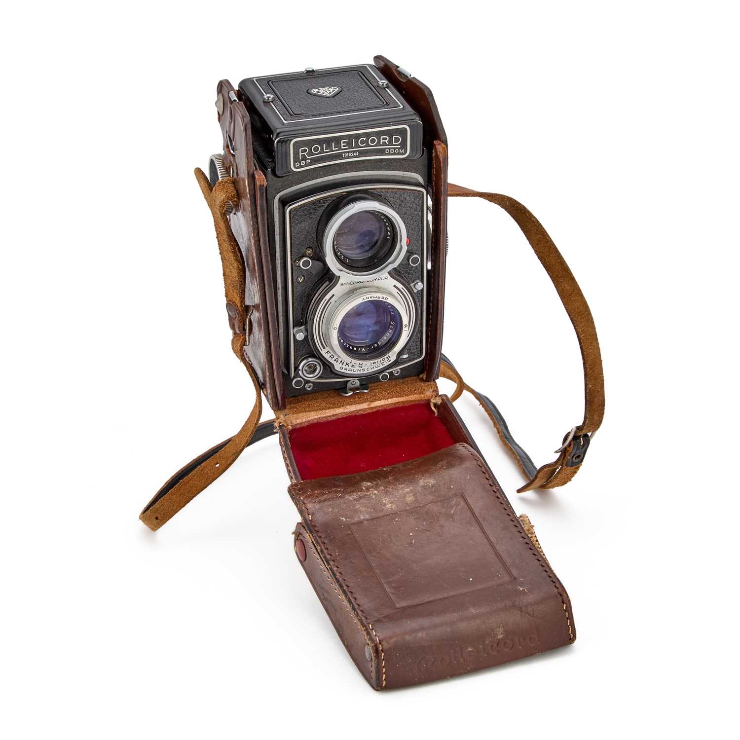 Lot 756 - A ROLLEICORD VA MODEL K3E TYPE 2 TLR CAMERA
