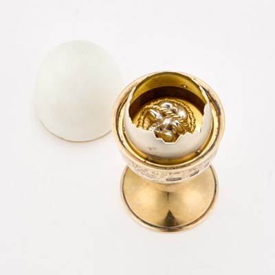 Lot 53 - ANTHONY GORDON ELSON (BORN 1935), AN ELIZABETH II SILVER-GILT AND ENAMEL SURPRISE EGG