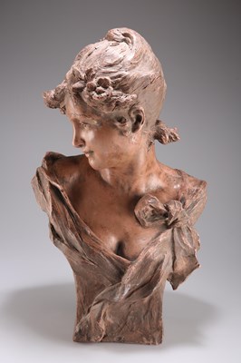 Lot 253 - AFTER ALFRED J FORETAY (1861-1944), A PLASTER BUST OF A YOUNG LADY