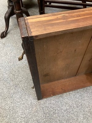 Lot 213 - A 17TH CENTURY OAK SIDE TABLE