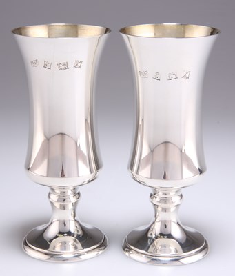 Lot 1483 - A PAIR OF ELIZABETH II SILVER GOBLETS