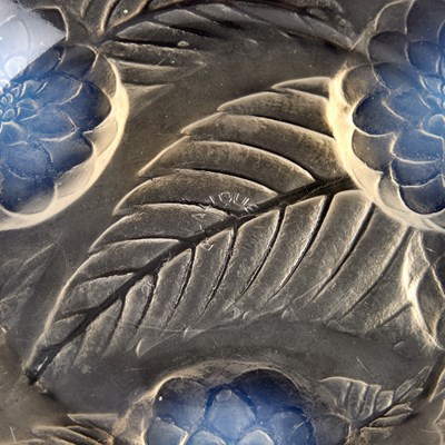 Lot 12 - RENÉ LALIQUE (FRENCH, 1860-1945), A 'DAHLIAS' BOWL, DESIGNED 1921